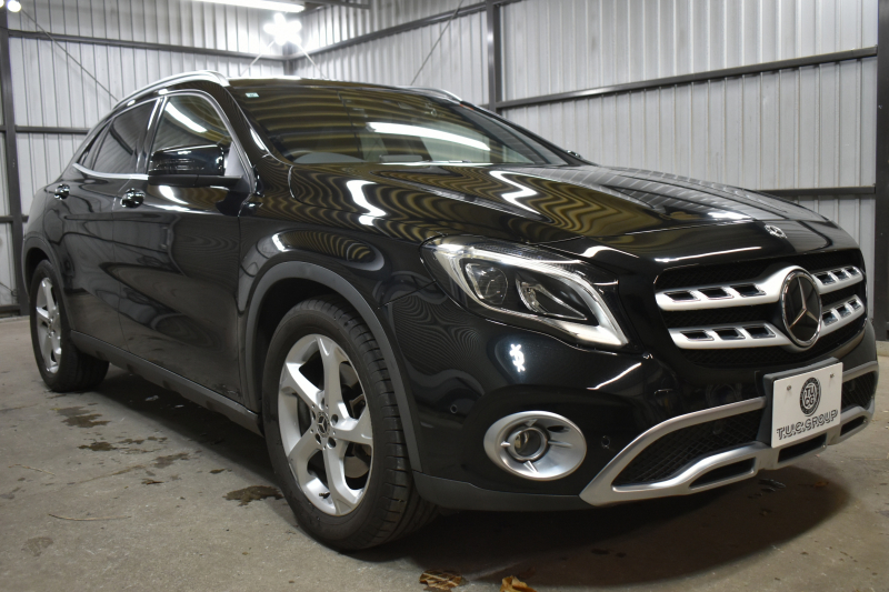 メルセデスベンツ GLA GLA220 4M ﾚｻﾞｰEXC ﾚｰﾀﾞｰSP  後期型 184馬力 4WD 1ｵｰﾅｰ ﾊﾟﾉﾗﾏｻﾝﾙｰﾌ ﾋｰﾀｰ黒革 ﾃﾞｨｽﾄﾛ Bｽﾎﾟｯﾄ 専用18AW&ﾊﾞﾝﾊﾟｰ 駐車支援 ｷｰGO ﾊｰﾏﾝK PTS ﾌｯﾄｹﾞｰﾄ 地ﾃﾞｼﾞBｶﾒﾗ 2年保証