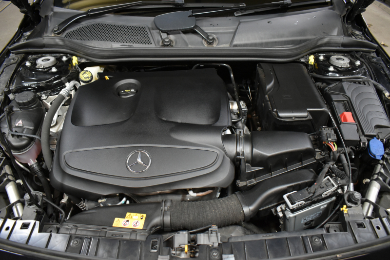 メルセデスベンツ GLA GLA220 4M ﾚｻﾞｰEXC ﾚｰﾀﾞｰSP  後期型 184馬力 4WD 1ｵｰﾅｰ ﾊﾟﾉﾗﾏｻﾝﾙｰﾌ ﾋｰﾀｰ黒革 ﾃﾞｨｽﾄﾛ Bｽﾎﾟｯﾄ 専用18AW&ﾊﾞﾝﾊﾟｰ 駐車支援 ｷｰGO ﾊｰﾏﾝK PTS ﾌｯﾄｹﾞｰﾄ 地ﾃﾞｼﾞBｶﾒﾗ 2年保証