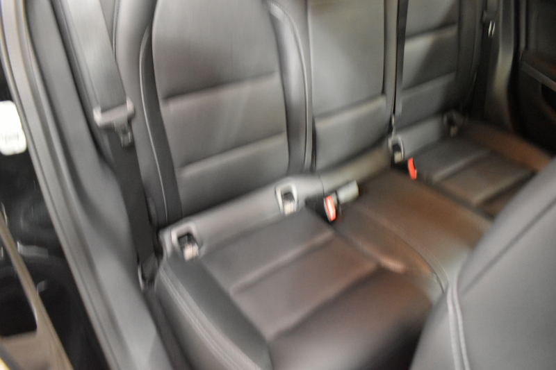 メルセデスベンツ GLA GLA220 4M ﾚｻﾞｰEXC ﾚｰﾀﾞｰSP  後期型 184馬力 4WD 1ｵｰﾅｰ ﾊﾟﾉﾗﾏｻﾝﾙｰﾌ ﾋｰﾀｰ黒革 ﾃﾞｨｽﾄﾛ Bｽﾎﾟｯﾄ 専用18AW&ﾊﾞﾝﾊﾟｰ 駐車支援 ｷｰGO ﾊｰﾏﾝK PTS ﾌｯﾄｹﾞｰﾄ 地ﾃﾞｼﾞBｶﾒﾗ 2年保証