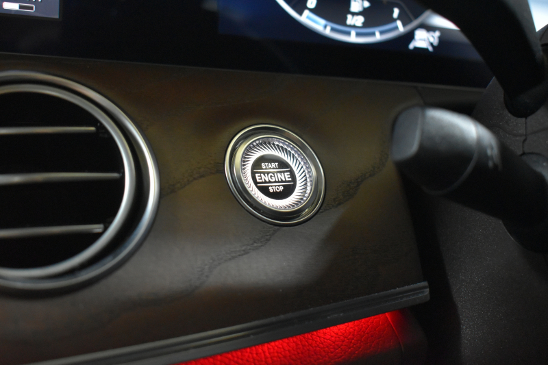 メルセデスベンツ Eクラス E450 4ﾏﾁｯｸ EXCLUSIVE ｴｸｽｸﾙｰｼﾌﾞPKG ﾚｰﾀﾞｰｾｰﾌﾃｨP 367馬力 V6 4WD ﾊﾟﾉﾗﾏｻﾝﾙｰﾌ ﾋｰﾀｰｸｰﾗｰ茶革 ﾃﾞｨｽﾄﾛ BSM Lﾁｪﾝｼﾞ 専用18AW ｷｰﾚｽGO PTS ﾌｯﾄﾄﾗﾝｸ ﾌﾞﾙﾒｽﾀｰS 地ﾃﾞｼﾞﾅﾋﾞ 360ｶﾒﾗ 2年保証