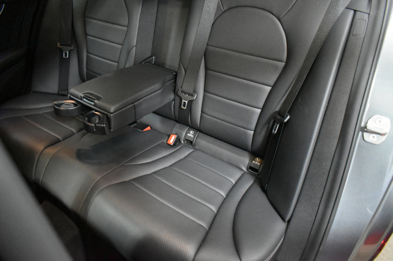 メルセデスベンツ Cクラス C200ﾜｺﾞﾝ ﾛｰﾚｳｽED ｽﾎﾟｰﾂﾌﾟﾗｽP ﾚｰﾀﾞｰｾｰﾌﾃｨP 後期 ﾊﾟﾉﾗﾏｻﾝﾙｰﾌ 革 ﾍｯﾄﾞｱｯﾌﾟD 液晶ﾒｰﾀｰ ﾌｯﾄｹﾞｰﾄ ﾜｲﾔﾚｽﾁｬｰｼﾞ ｴｱｻｽ AMGｴｱﾛ18AW ﾃﾞｨｽﾄﾛﾆｯｸ ﾌﾞﾗｲﾝﾄﾞｽﾎﾟｯﾄ ﾚｰﾝｷｰﾌﾟ ﾅﾋﾞTV ﾊﾞｯｸｶﾒﾗ ｷｰﾚｽｺﾞｰ 2年保証