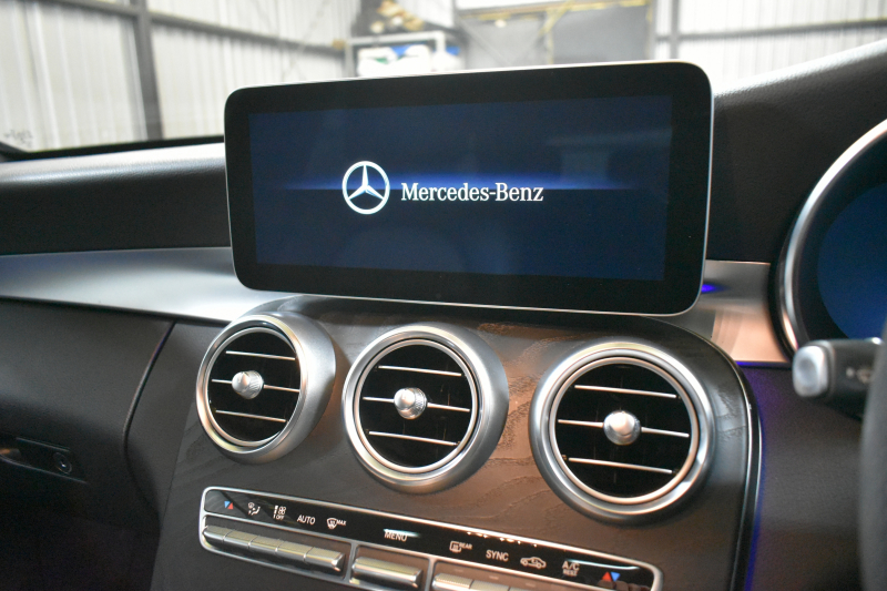 メルセデスベンツ Cクラス C200ﾜｺﾞﾝ ﾛｰﾚｳｽED ｽﾎﾟｰﾂﾌﾟﾗｽP ﾚｰﾀﾞｰｾｰﾌﾃｨP 後期 ﾊﾟﾉﾗﾏｻﾝﾙｰﾌ 革 ﾍｯﾄﾞｱｯﾌﾟD 液晶ﾒｰﾀｰ ﾌｯﾄｹﾞｰﾄ ﾜｲﾔﾚｽﾁｬｰｼﾞ ｴｱｻｽ AMGｴｱﾛ18AW ﾃﾞｨｽﾄﾛﾆｯｸ ﾌﾞﾗｲﾝﾄﾞｽﾎﾟｯﾄ ﾚｰﾝｷｰﾌﾟ ﾅﾋﾞTV ﾊﾞｯｸｶﾒﾗ ｷｰﾚｽｺﾞｰ 2年保証