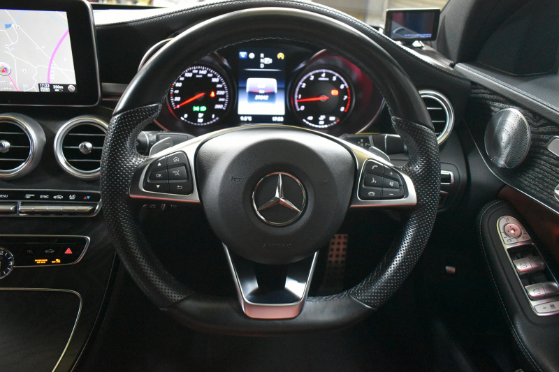 メルセデスベンツ Cクラス C250ｽﾎﾟｰﾂ ﾚｻﾞｰｴｸｽｸﾙｰｼﾌﾞ ﾚｰﾀﾞｰｾｰﾌﾃｨP ﾌﾞﾙﾒｽﾀｰS 1ｵｰﾅｰﾋｰﾀｰ付赤本革ｼｰﾄ ｷｰﾚｽGO ﾃﾞｨｽﾄﾛﾆｯｸ ﾌﾞﾗｲﾝﾄﾞｽﾎﾟｯﾄ LｷｰﾌﾟHUD AMGｴｱﾛ19AW 地ﾃﾞｼﾞBｶﾒﾗ PTS 2年保証