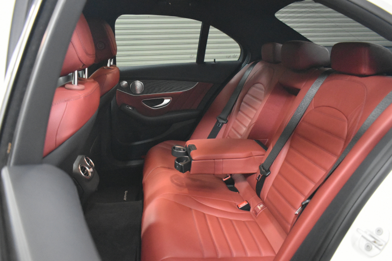 メルセデスベンツ Cクラス C250ｽﾎﾟｰﾂ ﾚｻﾞｰｴｸｽｸﾙｰｼﾌﾞ ﾚｰﾀﾞｰｾｰﾌﾃｨP ﾌﾞﾙﾒｽﾀｰS 1ｵｰﾅｰﾋｰﾀｰ付赤本革ｼｰﾄ ｷｰﾚｽGO ﾃﾞｨｽﾄﾛﾆｯｸ ﾌﾞﾗｲﾝﾄﾞｽﾎﾟｯﾄ LｷｰﾌﾟHUD AMGｴｱﾛ19AW 地ﾃﾞｼﾞBｶﾒﾗ PTS 2年保証