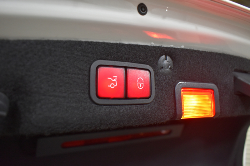 メルセデスベンツ Cクラス C250ｽﾎﾟｰﾂ ﾚｻﾞｰｴｸｽｸﾙｰｼﾌﾞ ﾚｰﾀﾞｰｾｰﾌﾃｨP ﾌﾞﾙﾒｽﾀｰS 1ｵｰﾅｰﾋｰﾀｰ付赤本革ｼｰﾄ ｷｰﾚｽGO ﾃﾞｨｽﾄﾛﾆｯｸ ﾌﾞﾗｲﾝﾄﾞｽﾎﾟｯﾄ LｷｰﾌﾟHUD AMGｴｱﾛ19AW 地ﾃﾞｼﾞBｶﾒﾗ PTS 2年保証