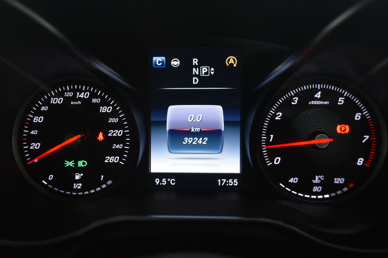 メルセデスベンツ Cクラス C250ｽﾎﾟｰﾂ ﾚｻﾞｰｴｸｽｸﾙｰｼﾌﾞ ﾚｰﾀﾞｰｾｰﾌﾃｨP ﾌﾞﾙﾒｽﾀｰS 1ｵｰﾅｰﾋｰﾀｰ付赤本革ｼｰﾄ ｷｰﾚｽGO ﾃﾞｨｽﾄﾛﾆｯｸ ﾌﾞﾗｲﾝﾄﾞｽﾎﾟｯﾄ LｷｰﾌﾟHUD AMGｴｱﾛ19AW 地ﾃﾞｼﾞBｶﾒﾗ PTS 2年保証