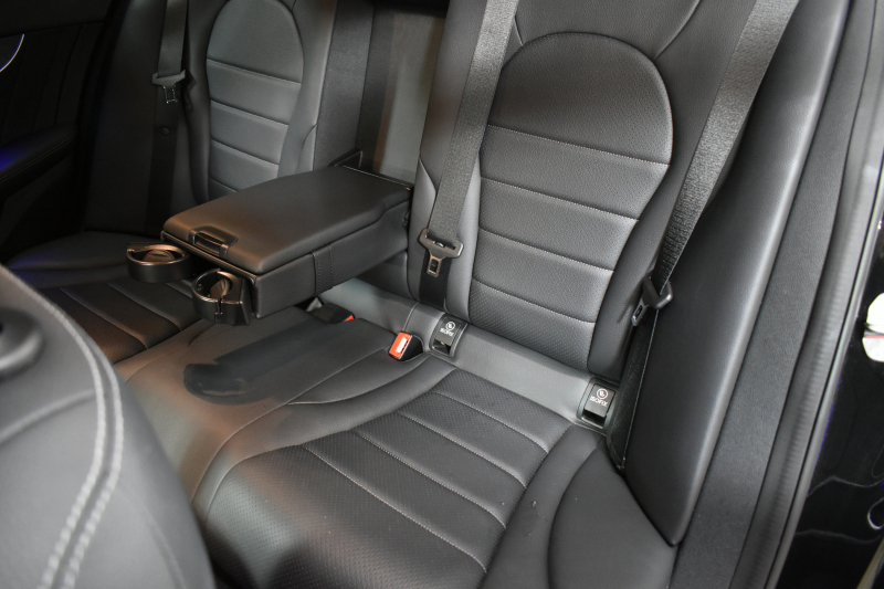 メルセデスベンツ Cクラス C200 ﾛｰﾚｳｽED ｽﾎﾟｰﾂﾌﾟﾗｽP ﾚｰﾀﾞｰｾｰﾌﾃｨP 後期 革 HUD 液晶ﾒｰﾀｰ ﾌｯﾄﾄﾗﾝｸ AMGｴｱﾛ18AW ﾃﾞｨｽﾄﾛ ﾌﾞﾗｲﾝﾄﾞS ﾚｰﾝK ﾅﾋﾞTV  ﾊﾞｯｸｶﾒﾗ ｷｰﾚｽｺﾞｰ 2年保証