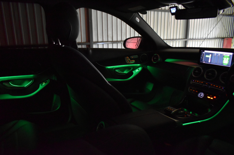 メルセデスベンツ Cクラス C200 ﾛｰﾚｳｽED ｽﾎﾟｰﾂﾌﾟﾗｽP ﾚｰﾀﾞｰｾｰﾌﾃｨP 後期 革 HUD 液晶ﾒｰﾀｰ ﾌｯﾄﾄﾗﾝｸ AMGｴｱﾛ18AW ﾃﾞｨｽﾄﾛ ﾌﾞﾗｲﾝﾄﾞS ﾚｰﾝK ﾅﾋﾞTV  ﾊﾞｯｸｶﾒﾗ ｷｰﾚｽｺﾞｰ 2年保証