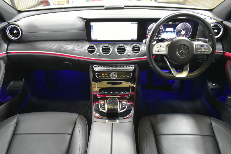 メルセデスベンツ Eクラス E200ﾜｺﾞﾝ AVG BSG搭載 AMGﾗｲﾝ ｴｸｽｸﾙｰｼﾌﾞP ﾚｰﾀﾞｰｾｰﾌﾃｨP 中期型 ﾊﾟﾉﾗﾏｻﾝﾙｰﾌ 革 AMGｴｱﾛ19AW ﾌﾞﾙﾒｽﾀｰS ﾍｯﾄﾞｱｯﾌﾟD ｴｱﾊﾞﾗﾝｽP ﾅﾋﾞTV 360ｶﾒﾗ ﾌｯﾄｹﾞｰﾄ ﾃﾞｨｽﾄﾛﾆｯｸ ﾌﾞﾗｲﾝﾄﾞS 2年保証