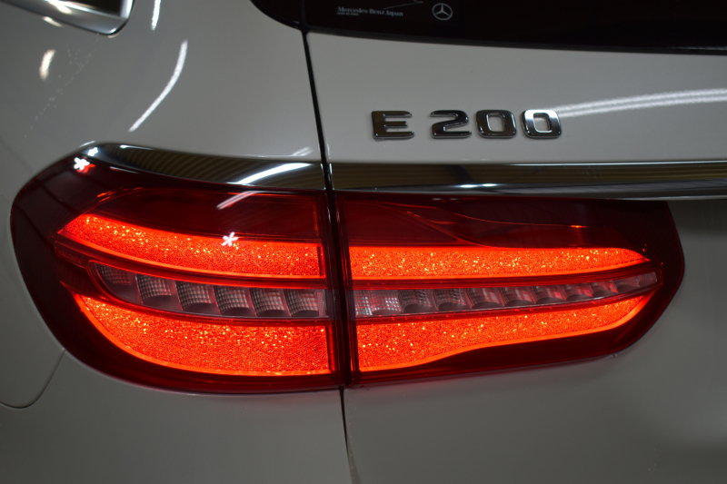 メルセデスベンツ Eクラス E200ﾜｺﾞﾝ AVG BSG搭載 AMGﾗｲﾝ ｴｸｽｸﾙｰｼﾌﾞP ﾚｰﾀﾞｰｾｰﾌﾃｨP 中期型 ﾊﾟﾉﾗﾏｻﾝﾙｰﾌ 革 AMGｴｱﾛ19AW ﾌﾞﾙﾒｽﾀｰS ﾍｯﾄﾞｱｯﾌﾟD ｴｱﾊﾞﾗﾝｽP ﾅﾋﾞTV 360ｶﾒﾗ ﾌｯﾄｹﾞｰﾄ ﾃﾞｨｽﾄﾛﾆｯｸ ﾌﾞﾗｲﾝﾄﾞS 2年保証