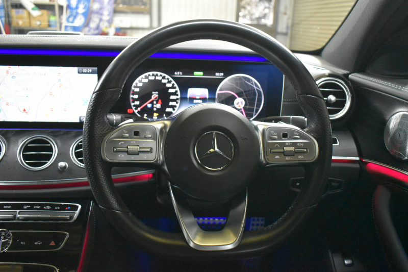 メルセデスベンツ Eクラス E200ﾜｺﾞﾝ AVG BSG搭載 AMGﾗｲﾝ ｴｸｽｸﾙｰｼﾌﾞP ﾚｰﾀﾞｰｾｰﾌﾃｨP 中期型 ﾊﾟﾉﾗﾏｻﾝﾙｰﾌ 革 AMGｴｱﾛ19AW ﾌﾞﾙﾒｽﾀｰS ﾍｯﾄﾞｱｯﾌﾟD ｴｱﾊﾞﾗﾝｽP ﾅﾋﾞTV 360ｶﾒﾗ ﾌｯﾄｹﾞｰﾄ ﾃﾞｨｽﾄﾛﾆｯｸ ﾌﾞﾗｲﾝﾄﾞS 2年保証