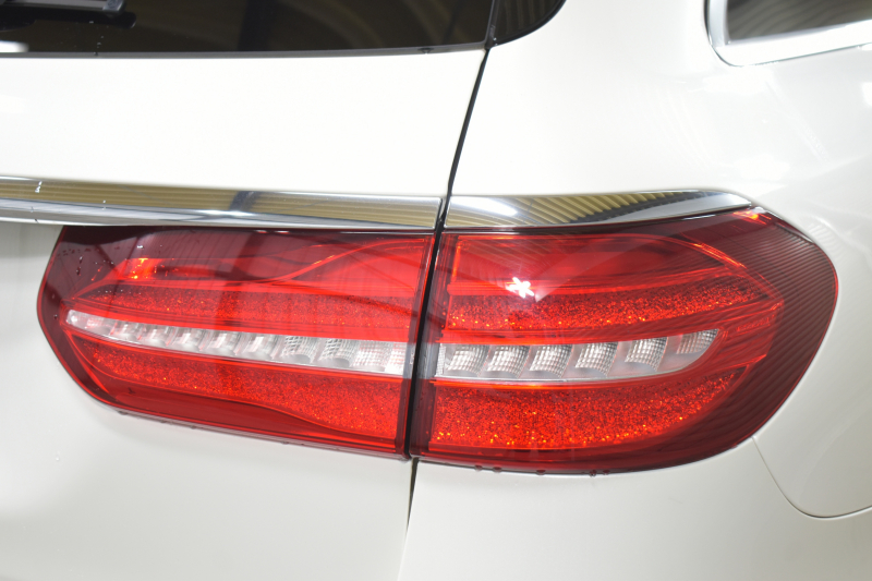 メルセデスベンツ Eクラス E200ﾜｺﾞﾝ AVG BSG搭載 AMGﾗｲﾝ ｴｸｽｸﾙｰｼﾌﾞP ﾚｰﾀﾞｰｾｰﾌﾃｨP 中期型 ﾊﾟﾉﾗﾏｻﾝﾙｰﾌ 革 AMGｴｱﾛ19AW ﾌﾞﾙﾒｽﾀｰS ﾍｯﾄﾞｱｯﾌﾟD ｴｱﾊﾞﾗﾝｽP ﾅﾋﾞTV 360ｶﾒﾗ ﾌｯﾄｹﾞｰﾄ ﾃﾞｨｽﾄﾛﾆｯｸ ﾌﾞﾗｲﾝﾄﾞS 2年保証