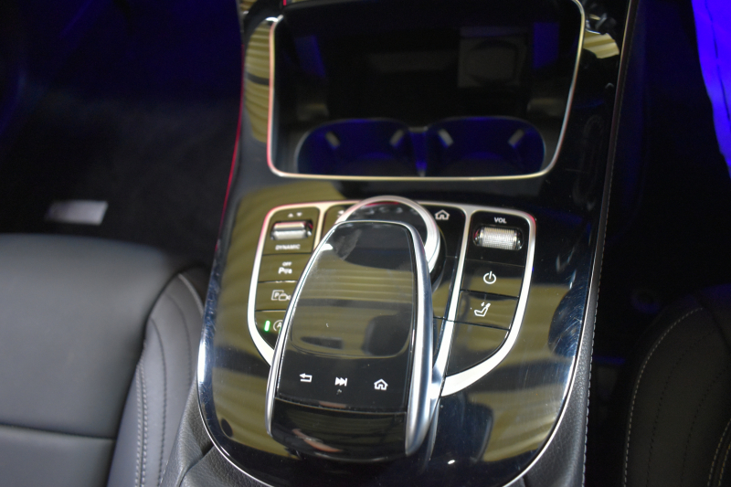 メルセデスベンツ Eクラス E200ﾜｺﾞﾝ AVG BSG搭載 AMGﾗｲﾝ ｴｸｽｸﾙｰｼﾌﾞP ﾚｰﾀﾞｰｾｰﾌﾃｨP 中期型 ﾊﾟﾉﾗﾏｻﾝﾙｰﾌ 革 AMGｴｱﾛ19AW ﾌﾞﾙﾒｽﾀｰS ﾍｯﾄﾞｱｯﾌﾟD ｴｱﾊﾞﾗﾝｽP ﾅﾋﾞTV 360ｶﾒﾗ ﾌｯﾄｹﾞｰﾄ ﾃﾞｨｽﾄﾛﾆｯｸ ﾌﾞﾗｲﾝﾄﾞS 2年保証