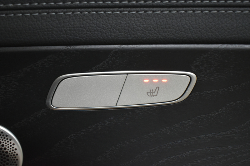 メルセデスベンツ Eクラス E200ﾜｺﾞﾝ AVG BSG搭載 AMGﾗｲﾝ ｴｸｽｸﾙｰｼﾌﾞP ﾚｰﾀﾞｰｾｰﾌﾃｨP 中期型 ﾊﾟﾉﾗﾏｻﾝﾙｰﾌ 革 AMGｴｱﾛ19AW ﾌﾞﾙﾒｽﾀｰS ﾍｯﾄﾞｱｯﾌﾟD ｴｱﾊﾞﾗﾝｽP ﾅﾋﾞTV 360ｶﾒﾗ ﾌｯﾄｹﾞｰﾄ ﾃﾞｨｽﾄﾛﾆｯｸ ﾌﾞﾗｲﾝﾄﾞS 2年保証