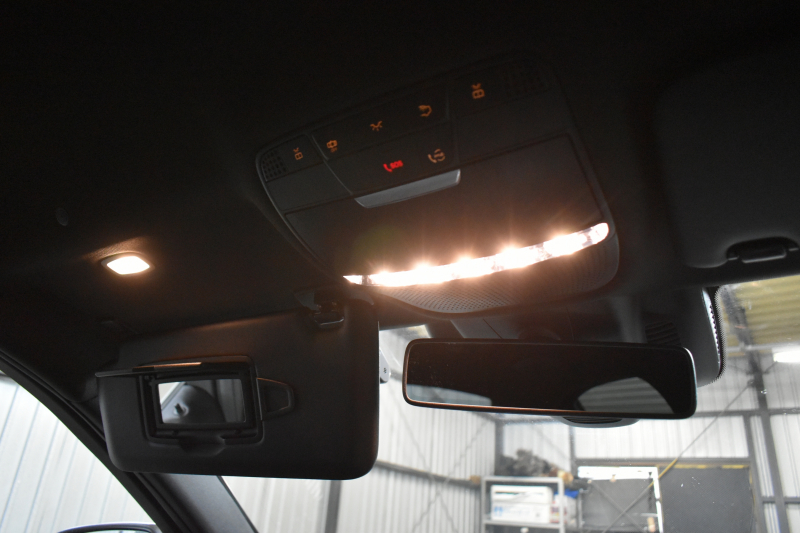 メルセデスベンツ Cクラス C200 ﾛｰﾚｳｽED ｽﾎﾟｰﾂﾌﾟﾗｽP ﾚｰﾀﾞｰｾｰﾌﾃｨP 後期 革 ﾍｯﾄﾞｱｯﾌﾟD 液晶ﾒｰﾀｰ ﾌｯﾄﾄﾗﾝｸ ﾜｲﾔﾚｽﾁｬｰｼﾞ ｴｱｻｽ AMGｴｱﾛ18AW ﾃﾞｨｽﾄﾛﾆｯｸ ﾌﾞﾗｲﾝﾄﾞｽﾎﾟｯﾄ ﾚｰﾝｷｰﾌﾟ ﾅﾋﾞTV ﾊﾞｯｸｶﾒﾗ ｷｰﾚｽｺﾞｰ 2年保証