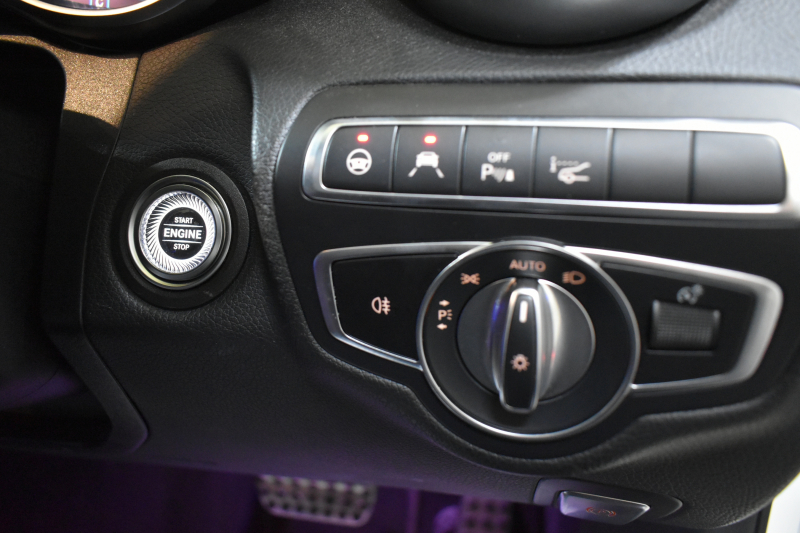 メルセデスベンツ Cクラス C200 ﾛｰﾚｳｽED ｽﾎﾟｰﾂﾌﾟﾗｽP ﾚｰﾀﾞｰｾｰﾌﾃｨP 後期 革 ﾍｯﾄﾞｱｯﾌﾟD 液晶ﾒｰﾀｰ ﾌｯﾄﾄﾗﾝｸ ﾜｲﾔﾚｽﾁｬｰｼﾞ ｴｱｻｽ AMGｴｱﾛ18AW ﾃﾞｨｽﾄﾛﾆｯｸ ﾌﾞﾗｲﾝﾄﾞｽﾎﾟｯﾄ ﾚｰﾝｷｰﾌﾟ ﾅﾋﾞTV ﾊﾞｯｸｶﾒﾗ ｷｰﾚｽｺﾞｰ 2年保証