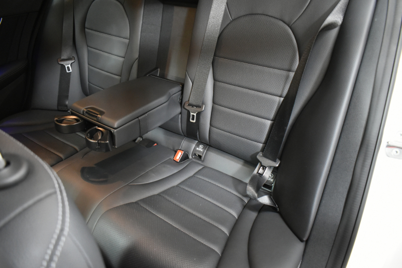 メルセデスベンツ Cクラス C200 ﾛｰﾚｳｽED ｽﾎﾟｰﾂﾌﾟﾗｽP ﾚｰﾀﾞｰｾｰﾌﾃｨP 後期 革 ﾍｯﾄﾞｱｯﾌﾟD 液晶ﾒｰﾀｰ ﾌｯﾄﾄﾗﾝｸ ﾜｲﾔﾚｽﾁｬｰｼﾞ ｴｱｻｽ AMGｴｱﾛ18AW ﾃﾞｨｽﾄﾛﾆｯｸ ﾌﾞﾗｲﾝﾄﾞｽﾎﾟｯﾄ ﾚｰﾝｷｰﾌﾟ ﾅﾋﾞTV ﾊﾞｯｸｶﾒﾗ ｷｰﾚｽｺﾞｰ 2年保証