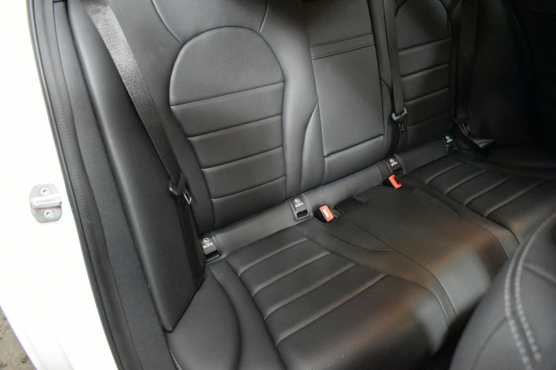 メルセデスベンツ Cクラス C200 ﾛｰﾚｳｽED ｽﾎﾟｰﾂﾌﾟﾗｽP ﾚｰﾀﾞｰｾｰﾌﾃｨP 後期 革 ﾍｯﾄﾞｱｯﾌﾟD 液晶ﾒｰﾀｰ ﾌｯﾄﾄﾗﾝｸ ﾜｲﾔﾚｽﾁｬｰｼﾞ ｴｱｻｽ AMGｴｱﾛ18AW ﾃﾞｨｽﾄﾛﾆｯｸ ﾌﾞﾗｲﾝﾄﾞｽﾎﾟｯﾄ ﾚｰﾝｷｰﾌﾟ ﾅﾋﾞTV ﾊﾞｯｸｶﾒﾗ ｷｰﾚｽｺﾞｰ 2年保証