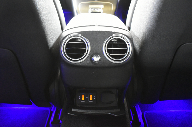 メルセデスベンツ Cクラス C200 ﾛｰﾚｳｽED ｽﾎﾟｰﾂﾌﾟﾗｽP ﾚｰﾀﾞｰｾｰﾌﾃｨP 後期 革 ﾍｯﾄﾞｱｯﾌﾟD 液晶ﾒｰﾀｰ ﾌｯﾄﾄﾗﾝｸ ﾜｲﾔﾚｽﾁｬｰｼﾞ ｴｱｻｽ AMGｴｱﾛ18AW ﾃﾞｨｽﾄﾛﾆｯｸ ﾌﾞﾗｲﾝﾄﾞｽﾎﾟｯﾄ ﾚｰﾝｷｰﾌﾟ ﾅﾋﾞTV ﾊﾞｯｸｶﾒﾗ ｷｰﾚｽｺﾞｰ 2年保証