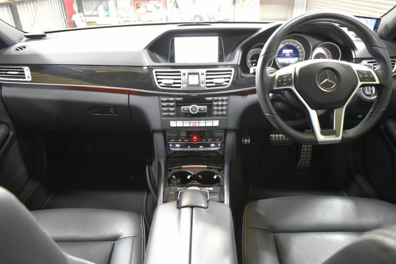 メルセデスベンツ Eクラス E250ﾜｺﾞﾝ AVG AMGｽﾎﾟｰﾂP ﾚｰﾀﾞｰｾｰﾌﾃｨP 後期 ﾊﾟﾉﾗﾏｻﾝﾙｰﾌ 革 AMGｴｱﾛ18AW ﾃﾞｨｽﾄﾛﾆｯｸ ﾌﾞﾗｲﾝﾄﾞｽﾎﾟｯﾄ ﾚｰﾝｷｰﾌﾟ ｱﾝﾋﾞｴﾝﾄﾗｲﾄ LEDﾍｯﾄﾞﾗｲﾄ ﾅﾋﾞTV ﾊﾞｯｸｶﾒﾗ ｷｰﾚｽｺﾞｰ ｵｰﾄﾃｰﾙｹﾞｰﾄ 2年保証