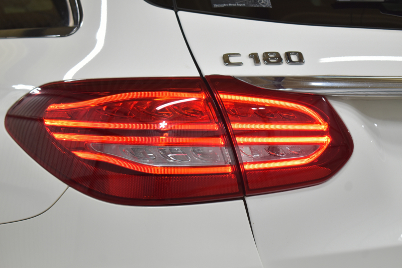 メルセデスベンツ Cクラス C180ﾜｺﾞﾝ ﾛｰﾚｳｽED ﾚｰﾀﾞｰｾｰﾌﾃｨP AMGﾗｲﾝ 特別仕様車 ﾊﾟﾉﾗﾏｻﾝﾙｰﾌ 革 AMGｴｱﾛ18AW ﾃﾞｨｽﾄﾛﾆｯｸ ﾌﾞﾗｲﾝﾄﾞｽﾎﾟｯﾄ ﾚｰﾝｷｰﾌﾟ ﾊﾟｰｷﾝｸﾞﾊﾟｲﾛｯﾄ ﾊﾟｰｸﾄﾛﾆｯｸ ｷｰﾚｽｺﾞｰ ﾅﾋﾞTV Bｶﾒﾗ ｵｰﾄﾃｰﾙｹﾞｰﾄ 2年保証