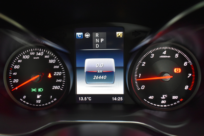 メルセデスベンツ Cクラス C180ﾜｺﾞﾝ ﾛｰﾚｳｽED ﾚｰﾀﾞｰｾｰﾌﾃｨP AMGﾗｲﾝ 特別仕様車 ﾊﾟﾉﾗﾏｻﾝﾙｰﾌ 革 AMGｴｱﾛ18AW ﾃﾞｨｽﾄﾛﾆｯｸ ﾌﾞﾗｲﾝﾄﾞｽﾎﾟｯﾄ ﾚｰﾝｷｰﾌﾟ ﾊﾟｰｷﾝｸﾞﾊﾟｲﾛｯﾄ ﾊﾟｰｸﾄﾛﾆｯｸ ｷｰﾚｽｺﾞｰ ﾅﾋﾞTV Bｶﾒﾗ ｵｰﾄﾃｰﾙｹﾞｰﾄ 2年保証