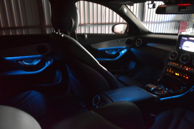 メルセデスベンツ Cクラス C180ﾜｺﾞﾝ ﾛｰﾚｳｽED ﾚｰﾀﾞｰｾｰﾌﾃｨP AMGﾗｲﾝ 特別仕様車 ﾊﾟﾉﾗﾏｻﾝﾙｰﾌ 革 AMGｴｱﾛ18AW ﾃﾞｨｽﾄﾛﾆｯｸ ﾌﾞﾗｲﾝﾄﾞｽﾎﾟｯﾄ ﾚｰﾝｷｰﾌﾟ ﾊﾟｰｷﾝｸﾞﾊﾟｲﾛｯﾄ ﾊﾟｰｸﾄﾛﾆｯｸ ｷｰﾚｽｺﾞｰ ﾅﾋﾞTV Bｶﾒﾗ ｵｰﾄﾃｰﾙｹﾞｰﾄ 2年保証