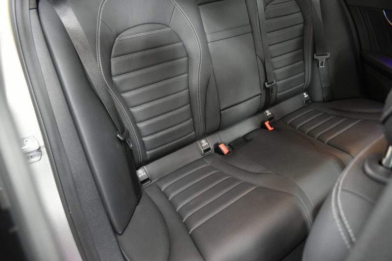 メルセデスベンツ Cクラス C200 AVG AMGﾗｲﾝ ﾚｻﾞｰｴｸｽｸﾙｰｼﾌﾞP ﾚｰﾀﾞｰｾｰﾌﾃｨP 後期 ﾊﾟﾉﾗﾏｻﾝﾙｰﾌ 革 ﾌﾞﾙﾒｽﾀｰS HUD ｴｱﾊﾞﾗﾝｽP 液晶ﾒｰﾀｰ ﾌｯﾄﾄﾗﾝｸ AMGｴｱﾛ18AW ﾃﾞｨｽﾄﾛ ﾌﾞﾗｲﾝﾄﾞS ﾚｰﾝｷｰﾌﾟ ﾅﾋﾞTV Bｶﾒﾗ ｷｰﾚｽｺﾞｰ 2年保証