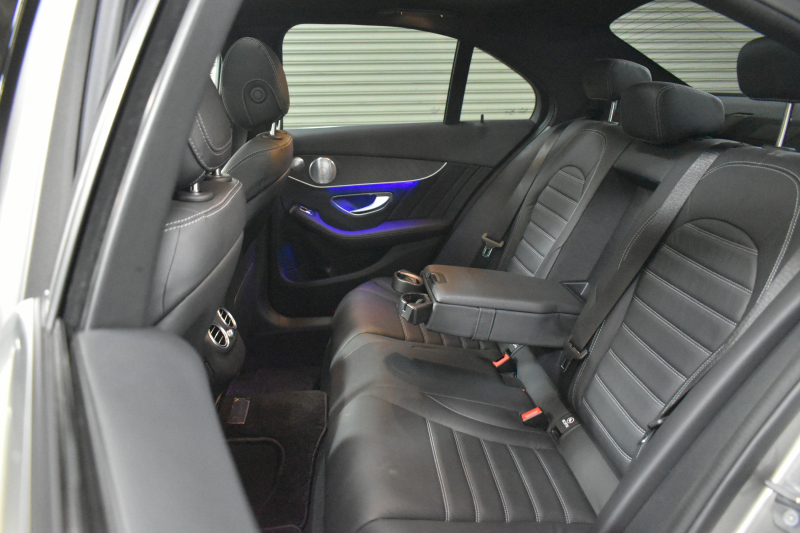 メルセデスベンツ Cクラス C200 AVG AMGﾗｲﾝ ﾚｻﾞｰｴｸｽｸﾙｰｼﾌﾞP ﾚｰﾀﾞｰｾｰﾌﾃｨP 後期 ﾊﾟﾉﾗﾏｻﾝﾙｰﾌ 革 ﾌﾞﾙﾒｽﾀｰS HUD ｴｱﾊﾞﾗﾝｽP 液晶ﾒｰﾀｰ ﾌｯﾄﾄﾗﾝｸ AMGｴｱﾛ18AW ﾃﾞｨｽﾄﾛ ﾌﾞﾗｲﾝﾄﾞS ﾚｰﾝｷｰﾌﾟ ﾅﾋﾞTV Bｶﾒﾗ ｷｰﾚｽｺﾞｰ 2年保証