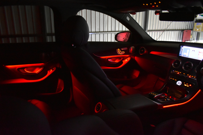 メルセデスベンツ Cクラス C200 AVG AMGﾗｲﾝ ﾚｻﾞｰｴｸｽｸﾙｰｼﾌﾞP ﾚｰﾀﾞｰｾｰﾌﾃｨP 後期 ﾊﾟﾉﾗﾏｻﾝﾙｰﾌ 革 ﾌﾞﾙﾒｽﾀｰS HUD ｴｱﾊﾞﾗﾝｽP 液晶ﾒｰﾀｰ ﾌｯﾄﾄﾗﾝｸ AMGｴｱﾛ18AW ﾃﾞｨｽﾄﾛ ﾌﾞﾗｲﾝﾄﾞS ﾚｰﾝｷｰﾌﾟ ﾅﾋﾞTV Bｶﾒﾗ ｷｰﾚｽｺﾞｰ 2年保証