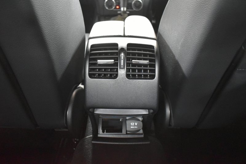 メルセデスベンツ Cクラス C200 ﾌﾞﾙｰｴﾌｨｼｪﾝｼｰ ｱﾊﾞﾝｷﾞｬﾙﾄﾞ ﾚｰﾀﾞｰｾｰﾌﾃｨP AMGｽﾀｲﾘﾝｸﾞP ｱﾄﾞﾊﾞﾝｽﾄﾗｲﾄP 後期 AMGｴｱﾛ17AW  ﾃﾞｨｽﾄﾛﾆｯｸ ﾌﾞﾗｲﾝﾄﾞｽﾎﾟｯﾄ ﾚｰﾝｷｰﾌﾟ ﾅﾋﾞTV ﾊﾞｯｸｶﾒﾗ 2年保証