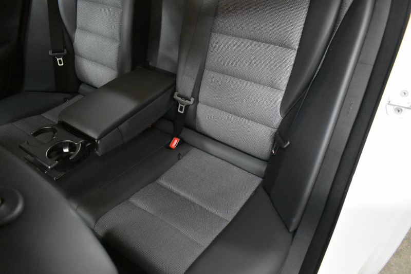 メルセデスベンツ Cクラス C200 ﾌﾞﾙｰｴﾌｨｼｪﾝｼｰ ｱﾊﾞﾝｷﾞｬﾙﾄﾞ ﾚｰﾀﾞｰｾｰﾌﾃｨP AMGｽﾀｲﾘﾝｸﾞP ｱﾄﾞﾊﾞﾝｽﾄﾗｲﾄP 後期 AMGｴｱﾛ17AW  ﾃﾞｨｽﾄﾛﾆｯｸ ﾌﾞﾗｲﾝﾄﾞｽﾎﾟｯﾄ ﾚｰﾝｷｰﾌﾟ ﾅﾋﾞTV ﾊﾞｯｸｶﾒﾗ 2年保証