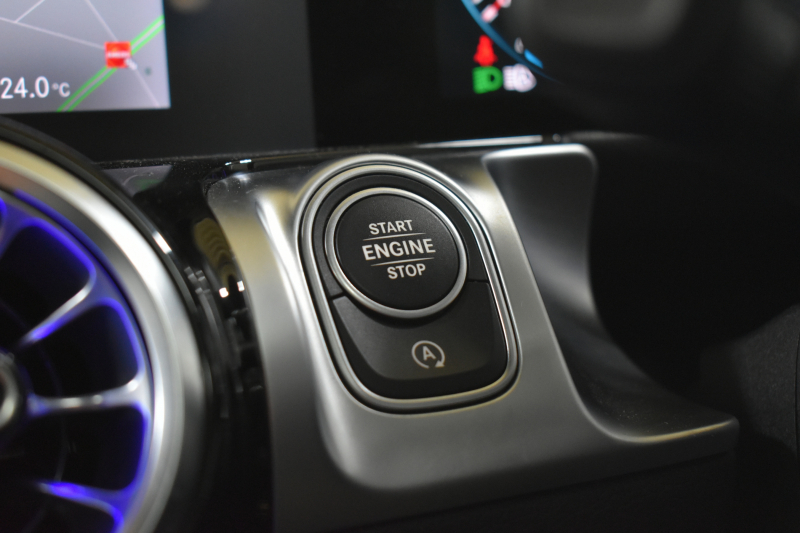 AMG GLB MercedesAMG GLB35 4ﾏﾁｯｸ AMGｱﾄﾞﾊﾞﾝｽﾄﾞ＆ﾊﾟﾌｫｰﾏﾝｽP ﾚｰﾀﾞｰｾｰﾌﾃｨP  ﾊﾟﾉﾗﾏｻﾝﾙｰﾌ ﾋｰﾀｰ灰/黒革 対話式ﾅﾋﾞ ﾃﾞｨｽﾄﾛﾆｯｸ ﾌﾞﾗｲﾝﾄﾞｽﾎﾟｯﾄ ﾚｰﾝｷｰﾌﾟ AMGｴｱﾛ19AW ｷｰﾚｽGO PTS ﾍｯﾄﾞｱｯﾌﾟD  地ﾃﾞｼﾞﾅﾋﾞ 360ｶﾒﾗ