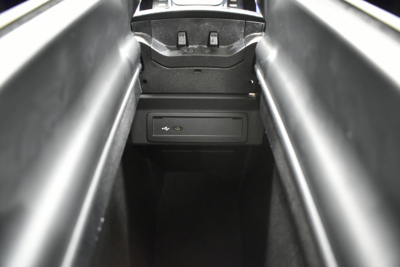 AMG GLB MercedesAMG GLB35 4ﾏﾁｯｸ AMGｱﾄﾞﾊﾞﾝｽﾄﾞ＆ﾊﾟﾌｫｰﾏﾝｽP ﾚｰﾀﾞｰｾｰﾌﾃｨP  ﾊﾟﾉﾗﾏｻﾝﾙｰﾌ ﾋｰﾀｰ灰/黒革 対話式ﾅﾋﾞ ﾃﾞｨｽﾄﾛﾆｯｸ ﾌﾞﾗｲﾝﾄﾞｽﾎﾟｯﾄ ﾚｰﾝｷｰﾌﾟ AMGｴｱﾛ19AW ｷｰﾚｽGO PTS ﾍｯﾄﾞｱｯﾌﾟD  地ﾃﾞｼﾞﾅﾋﾞ 360ｶﾒﾗ