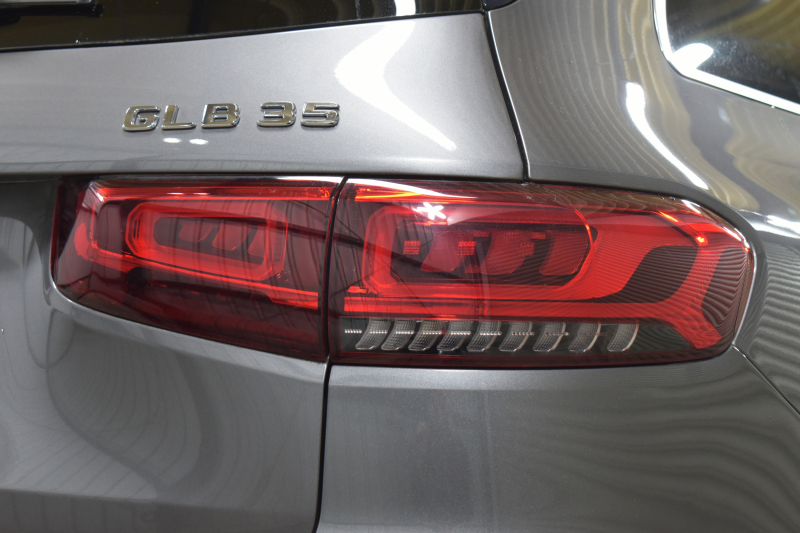 AMG GLB MercedesAMG GLB35 4ﾏﾁｯｸ AMGｱﾄﾞﾊﾞﾝｽﾄﾞ＆ﾊﾟﾌｫｰﾏﾝｽP ﾚｰﾀﾞｰｾｰﾌﾃｨP  ﾊﾟﾉﾗﾏｻﾝﾙｰﾌ ﾋｰﾀｰ灰/黒革 対話式ﾅﾋﾞ ﾃﾞｨｽﾄﾛﾆｯｸ ﾌﾞﾗｲﾝﾄﾞｽﾎﾟｯﾄ ﾚｰﾝｷｰﾌﾟ AMGｴｱﾛ19AW ｷｰﾚｽGO PTS ﾍｯﾄﾞｱｯﾌﾟD  地ﾃﾞｼﾞﾅﾋﾞ 360ｶﾒﾗ