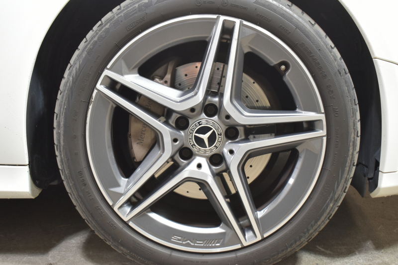 メルセデスベンツ Cクラス C200ﾜｺﾞﾝ AVG AMGﾗｲﾝ ﾚｰﾀﾞｰｾｰﾌﾃｨP 後期 AMGｴｱﾛ18AW ｴｱｻｽ 革 ﾃﾞｨｽﾄﾛﾆｯｸ ﾌﾞﾗｲﾝﾄﾞｽﾎﾟｯﾄ ﾚｰﾝｷｰﾌﾟ ﾅﾋﾞTV ﾊﾞｯｸｶﾒﾗ ｵｰﾄﾃｰﾙｹﾞｰﾄ ｷｰﾚｽｺﾞｰ 2年保証