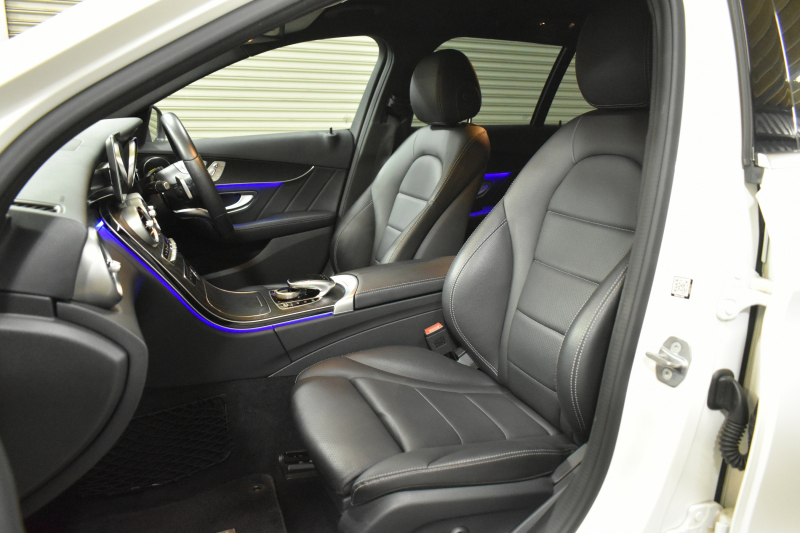 メルセデスベンツ Cクラス C200ﾜｺﾞﾝ AVG AMGﾗｲﾝ ﾚｰﾀﾞｰｾｰﾌﾃｨP 後期 AMGｴｱﾛ18AW ｴｱｻｽ 革 ﾃﾞｨｽﾄﾛﾆｯｸ ﾌﾞﾗｲﾝﾄﾞｽﾎﾟｯﾄ ﾚｰﾝｷｰﾌﾟ ﾅﾋﾞTV ﾊﾞｯｸｶﾒﾗ ｵｰﾄﾃｰﾙｹﾞｰﾄ ｷｰﾚｽｺﾞｰ 2年保証