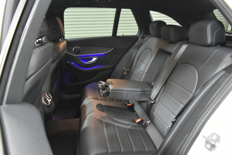 メルセデスベンツ Cクラス C200ﾜｺﾞﾝ AVG AMGﾗｲﾝ ﾚｰﾀﾞｰｾｰﾌﾃｨP 後期 AMGｴｱﾛ18AW ｴｱｻｽ 革 ﾃﾞｨｽﾄﾛﾆｯｸ ﾌﾞﾗｲﾝﾄﾞｽﾎﾟｯﾄ ﾚｰﾝｷｰﾌﾟ ﾅﾋﾞTV ﾊﾞｯｸｶﾒﾗ ｵｰﾄﾃｰﾙｹﾞｰﾄ ｷｰﾚｽｺﾞｰ 2年保証