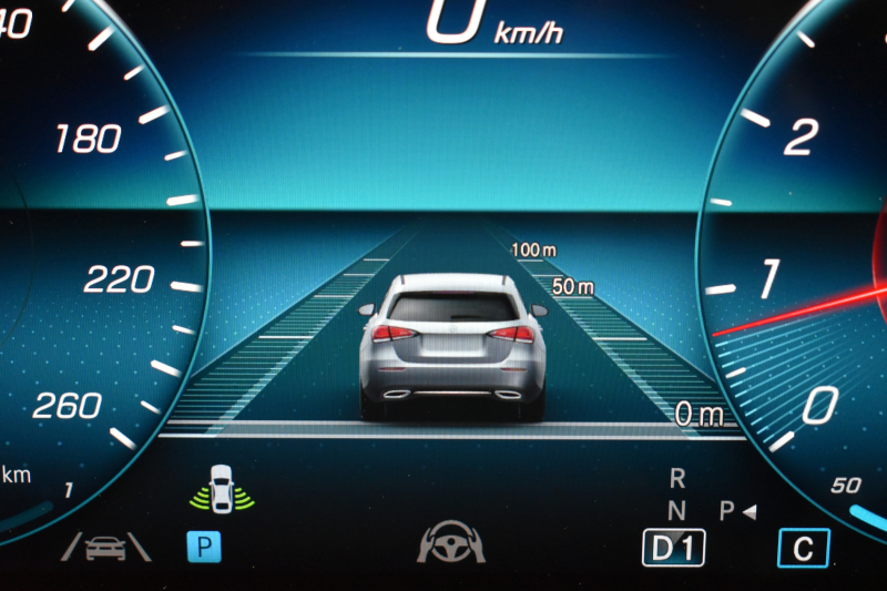 メルセデスベンツ GLB GLB250 4ﾏﾁｯｸ ｽﾎﾟｰﾂ AMGﾗｲﾝ ﾅﾋﾞｹﾞｰｼｮﾝP ﾅｲﾄP ﾚｰﾀﾞｰｾｰﾌﾃｨP 革 AMGｴｱﾛ20AW MBUXﾅﾋﾞTV 360ｶﾒﾗ ﾜｲﾔﾚｽﾁｬｰｼﾞ ﾌｯﾄｹﾞｰﾄ ﾃﾞｨｽﾄﾛ ﾌﾞﾗｲﾝﾄﾞS ﾚｰﾝｷｰﾌﾟ ｷｰﾚｽｺﾞｰ 3列ｼｰﾄ7人乗 2年保証