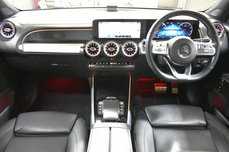 メルセデスベンツ GLB GLB250 4ﾏﾁｯｸ ｽﾎﾟｰﾂ AMGﾗｲﾝ ﾅﾋﾞｹﾞｰｼｮﾝP ﾅｲﾄP ﾚｰﾀﾞｰｾｰﾌﾃｨP 革 AMGｴｱﾛ20AW MBUXﾅﾋﾞTV 360ｶﾒﾗ ﾜｲﾔﾚｽﾁｬｰｼﾞ ﾌｯﾄｹﾞｰﾄ ﾃﾞｨｽﾄﾛ ﾌﾞﾗｲﾝﾄﾞS ﾚｰﾝｷｰﾌﾟ ｷｰﾚｽｺﾞｰ 3列ｼｰﾄ7人乗 2年保証