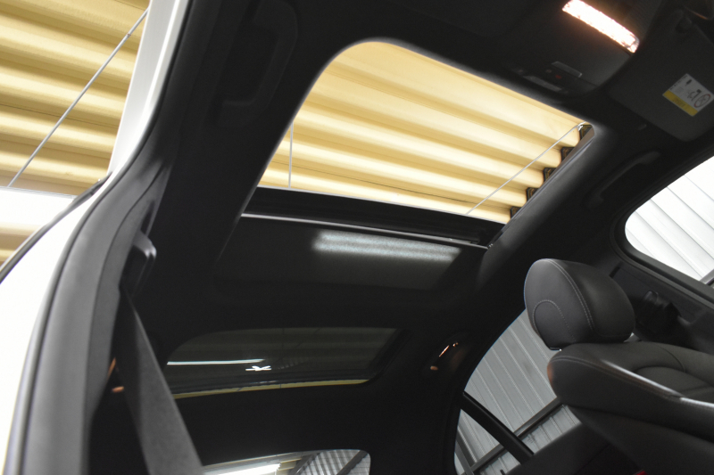 メルセデスベンツ Cクラス C200 AVG AMGﾗｲﾝ ﾚｻﾞｰｴｸｽｸﾙｰｼﾌﾞP ﾚｰﾀﾞｰｾｰﾌﾃｨP 後期 ﾊﾟﾉﾗﾏｻﾝﾙｰﾌ 革 ﾌﾞﾙﾒｽﾀｰS HUD ｴｱﾊﾞﾗﾝｽP 液晶ﾒｰﾀｰ ﾌｯﾄﾄﾗﾝｸ AMGｴｱﾛ18AW ﾃﾞｨｽﾄﾛ ﾌﾞﾗｲﾝﾄﾞS ﾚｰﾝｷｰﾌﾟ ﾅﾋﾞTV Bｶﾒﾗ ｷｰﾚｽｺﾞｰ 2年保証