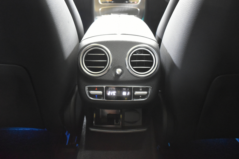 メルセデスベンツ Eクラス E200ﾜｺﾞﾝ ｽﾎﾟｰﾂ BSG搭載 ｴｸｽｸﾙｰｼﾌﾞP AMGﾗｲﾝｲﾝﾃﾘｱP ﾚｰﾀﾞｰｾｰﾌﾃｨP 後期型 ﾊﾟﾉﾗﾏｻﾝﾙｰﾌ 革 ﾌﾞﾙﾒｽﾀｰ HUD ｴｱﾊﾞﾗﾝｽP ﾊﾟﾜｰﾄﾗﾝｸ AMGｴｱﾛ19AW MBUXARﾅﾋﾞTV 360ｶﾒﾗ ﾜｲﾔﾚｽﾁｬｰｼﾞ ﾃﾞｨｽﾄﾛ ﾌﾞﾗｲﾝﾄﾞS ﾚｰﾝｷｰﾌﾟ 2年保証