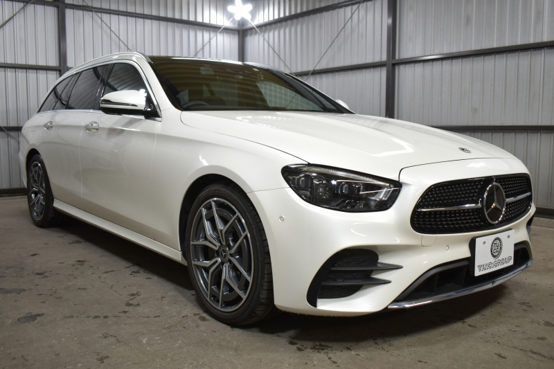 メルセデスベンツ Eクラス E200ﾜｺﾞﾝ ｽﾎﾟｰﾂ BSG搭載 ｴｸｽｸﾙｰｼﾌﾞP AMGﾗｲﾝｲﾝﾃﾘｱP ﾚｰﾀﾞｰｾｰﾌﾃｨP 後期型 ﾊﾟﾉﾗﾏｻﾝﾙｰﾌ 革 ﾌﾞﾙﾒｽﾀｰ HUD ｴｱﾊﾞﾗﾝｽP ﾊﾟﾜｰﾄﾗﾝｸ AMGｴｱﾛ19AW MBUXARﾅﾋﾞTV 360ｶﾒﾗ ﾜｲﾔﾚｽﾁｬｰｼﾞ ﾃﾞｨｽﾄﾛ ﾌﾞﾗｲﾝﾄﾞS ﾚｰﾝｷｰﾌﾟ 2年保証