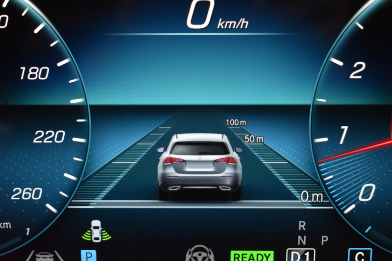 メルセデスベンツ Eクラス E200ﾜｺﾞﾝ ｽﾎﾟｰﾂ BSG搭載 ｴｸｽｸﾙｰｼﾌﾞP AMGﾗｲﾝｲﾝﾃﾘｱP ﾚｰﾀﾞｰｾｰﾌﾃｨP 後期型 ﾊﾟﾉﾗﾏｻﾝﾙｰﾌ 革 ﾌﾞﾙﾒｽﾀｰ HUD ｴｱﾊﾞﾗﾝｽP ﾊﾟﾜｰﾄﾗﾝｸ AMGｴｱﾛ19AW MBUXARﾅﾋﾞTV 360ｶﾒﾗ ﾜｲﾔﾚｽﾁｬｰｼﾞ ﾃﾞｨｽﾄﾛ ﾌﾞﾗｲﾝﾄﾞS ﾚｰﾝｷｰﾌﾟ 2年保証