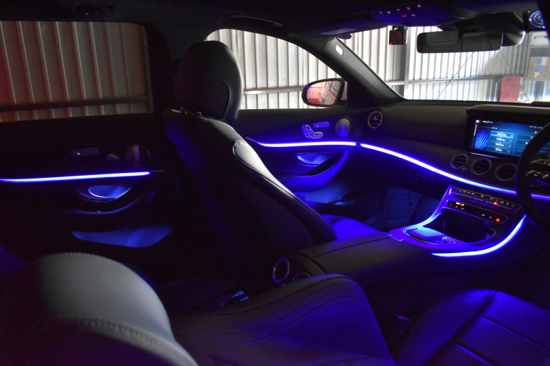 メルセデスベンツ Eクラス E200ﾜｺﾞﾝ ｽﾎﾟｰﾂ BSG搭載 ｴｸｽｸﾙｰｼﾌﾞP AMGﾗｲﾝｲﾝﾃﾘｱP ﾚｰﾀﾞｰｾｰﾌﾃｨP 後期型 ﾊﾟﾉﾗﾏｻﾝﾙｰﾌ 革 ﾌﾞﾙﾒｽﾀｰ HUD ｴｱﾊﾞﾗﾝｽP ﾊﾟﾜｰﾄﾗﾝｸ AMGｴｱﾛ19AW MBUXARﾅﾋﾞTV 360ｶﾒﾗ ﾜｲﾔﾚｽﾁｬｰｼﾞ ﾃﾞｨｽﾄﾛ ﾌﾞﾗｲﾝﾄﾞS ﾚｰﾝｷｰﾌﾟ 2年保証