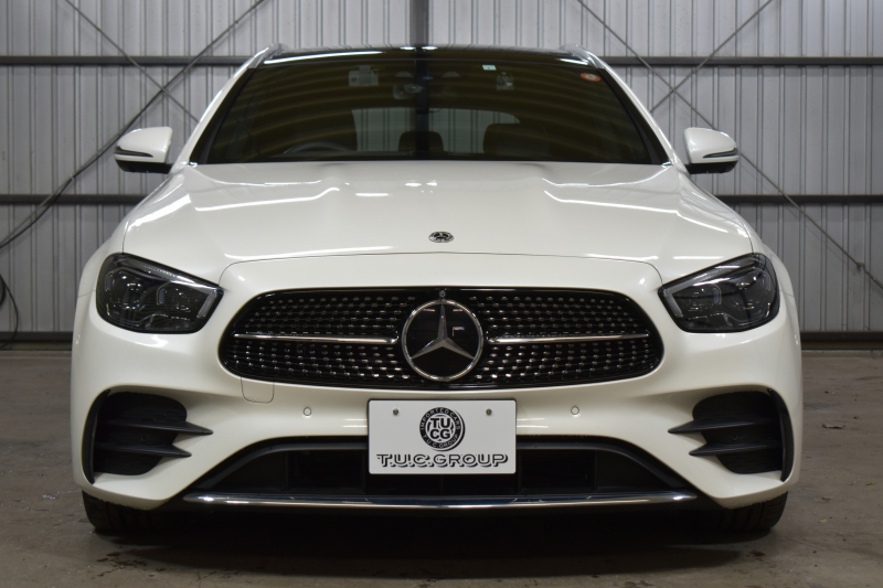 メルセデスベンツ Eクラス E200ﾜｺﾞﾝ ｽﾎﾟｰﾂ BSG搭載 ｴｸｽｸﾙｰｼﾌﾞP AMGﾗｲﾝｲﾝﾃﾘｱP ﾚｰﾀﾞｰｾｰﾌﾃｨP 後期型 ﾊﾟﾉﾗﾏｻﾝﾙｰﾌ 革 ﾌﾞﾙﾒｽﾀｰ HUD ｴｱﾊﾞﾗﾝｽP ﾊﾟﾜｰﾄﾗﾝｸ AMGｴｱﾛ19AW MBUXARﾅﾋﾞTV 360ｶﾒﾗ ﾜｲﾔﾚｽﾁｬｰｼﾞ ﾃﾞｨｽﾄﾛ ﾌﾞﾗｲﾝﾄﾞS ﾚｰﾝｷｰﾌﾟ 2年保証