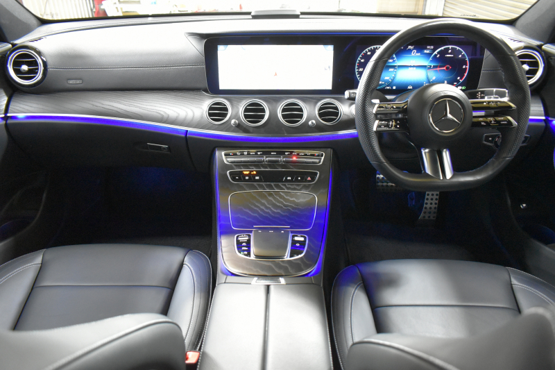 メルセデスベンツ Eクラス E220d ｽﾎﾟｰﾂ BSG搭載 ｴｸｽｸﾙｰｼﾌﾞP AMGﾗｲﾝｲﾝﾃﾘｱP ﾚｰﾀﾞｰｾｰﾌﾃｨP 後期型 革 ﾌﾞﾙﾒｽﾀｰ HUD ｴｱﾊﾞﾗﾝｽP ﾊﾟﾜｰﾄﾗﾝｸ AMGｴｱﾛ19AW MBUXARﾅﾋﾞTV 360ｶﾒﾗ ﾜｲﾔﾚｽﾁｬｰｼﾞ ﾃﾞｨｽﾄﾛ ﾌﾞﾗｲﾝﾄﾞS ﾚｰﾝｷｰﾌﾟ 2年保証
