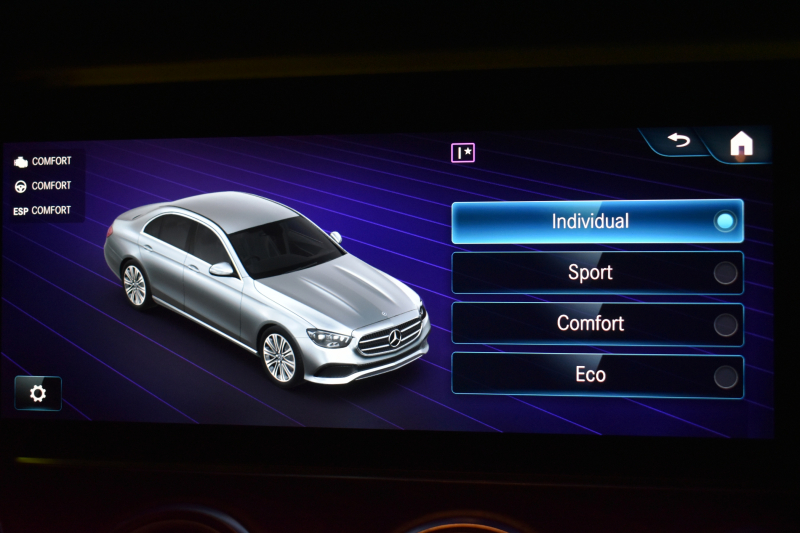 メルセデスベンツ Eクラス E220d ｽﾎﾟｰﾂ BSG搭載 ｴｸｽｸﾙｰｼﾌﾞP AMGﾗｲﾝｲﾝﾃﾘｱP ﾚｰﾀﾞｰｾｰﾌﾃｨP 後期型 革 ﾌﾞﾙﾒｽﾀｰ HUD ｴｱﾊﾞﾗﾝｽP ﾊﾟﾜｰﾄﾗﾝｸ AMGｴｱﾛ19AW MBUXARﾅﾋﾞTV 360ｶﾒﾗ ﾜｲﾔﾚｽﾁｬｰｼﾞ ﾃﾞｨｽﾄﾛ ﾌﾞﾗｲﾝﾄﾞS ﾚｰﾝｷｰﾌﾟ 2年保証