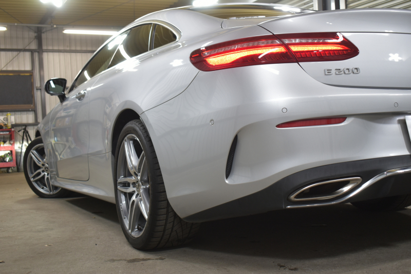 メルセデスベンツ Eクラス E200ｸｰﾍﾟ ｽﾎﾟｰﾂ ﾚｻﾞｰP ﾚｰﾀﾞｰｾｰﾌﾃｨP ﾊﾟﾉﾗﾏｻﾝﾙｰﾌ 革 AMGｴｱﾛ19AW ﾌﾞﾙﾒｽﾀｰS ﾍｯﾄﾞｱｯﾌﾟD ｴｱﾊﾞﾗﾝｽP ﾅﾋﾞTV 360ｶﾒﾗ ﾃﾞｨｽﾄﾛﾆｯｸ ﾌﾞﾗｲﾝﾄﾞｽﾎﾟｯﾄ ﾚｰﾝｷｰﾌﾟ ｷｰﾚｽｺﾞｰ 2年保証