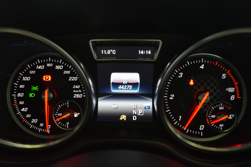 メルセデスベンツ GLE GLE350d 4ﾏﾁｯｸ ｽﾎﾟｰﾂ ﾚｰﾀﾞｰP 3.0ℓV型6気筒ﾀｰﾎﾞ 全席ﾋｰﾀｰ黒革 ﾊﾟﾉﾗﾏｻﾝﾙｰﾌ ﾊｰﾏﾝｶｰﾄﾞﾝ ﾃﾞｨｽﾄﾛ ﾌﾞﾗｲﾝﾄﾞｽﾎﾟｯﾄ ﾚｰﾝｷｰﾌﾟ AMGｴｱﾛ20AW ｻｲﾄﾞﾗﾝﾆﾝｸﾞﾎﾞｰﾄﾞ地ﾃﾞｼﾞﾅﾋﾞ360ｶﾒﾗ ﾊﾟｰｸﾄﾛ 2年保証